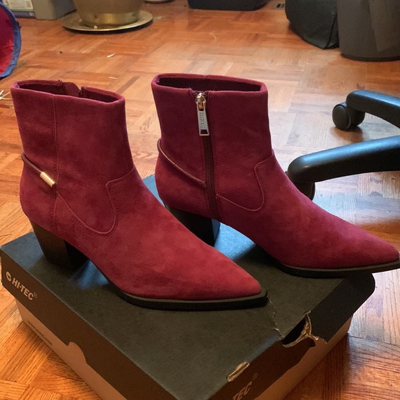 Red sued ankle boots - Picture 5 of 5